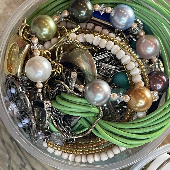 Jewelry - Craft Jewelry Lot 2+ lbs, old & broken jewelry for projects, beading, up-cycle.